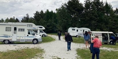 Motorhome parking space - Wohnwagen erlaubt - Slovenia - Camping in Tourist village Pristava I Zelten in Feriendorf Pristava