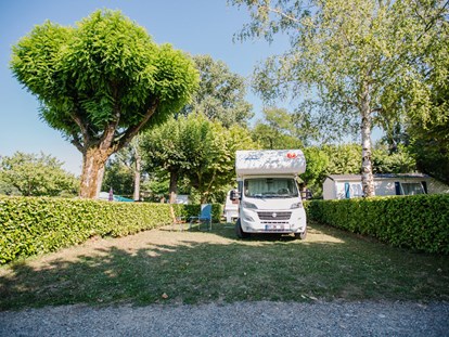 Motorhome parking space - Wohnwagen erlaubt - Rhone-Alpes - Stellplatz  - Camping Côté Vercors
