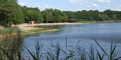 Reisemobilstellplatz - Umgebungsschwerpunkt: Stadt - Loiret - Camping Seasonova Étang de la Vallée