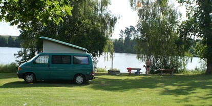 Reisemobilstellplatz - Spielplatz - Tschechien - Auch Stellplätze am Wasser - Camping Vidlák