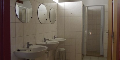 Motorhome parking space - Grauwasserentsorgung - Czech Republic - Sehr schöne sanitairraum - Camping & Guesthouse Pliskovice
