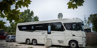 Motorhome parking space - Entsorgung Toilettenkassette - Hungary - Arena Camping - Budapest