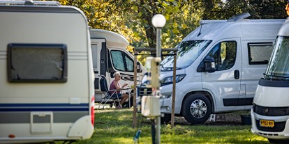Reisemobilstellplatz - Duschen - Budapest - Arena Camping - Budapest