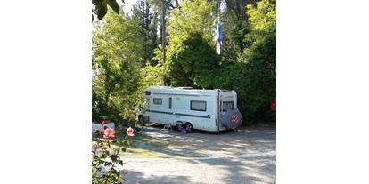 Reisemobilstellplatz - Duschen - Agios Nikolaos - Camping Diana