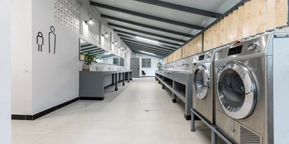 Reisemobilstellplatz - Umgebungsschwerpunkt: Meer - Peloponnes  - Washing and dryer machines  - Camping Meltemi