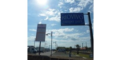 Motorhome parking space - Stromanschluss - Italy - Camper Park Rio Vivo