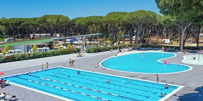 Motorhome parking space - Swimmingpool - Lazio - Campingplatz Roma Capitol****