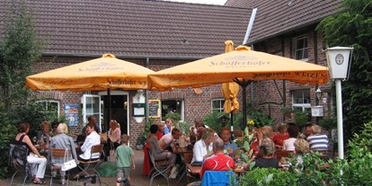 Reisemobilstellplatz - Restaurant - Recklinghausen - Biergarten / Außengastronomie in Blickweite zum Tiergehege und Spielplatz. Bei Jedem Wetter, das ganze Jahr. Hier in der tenne kann man auch "feste" feiern. - Freizeitpark Klaukenhof