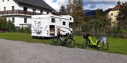 Motorhome parking space - öffentliche Verkehrsmittel - Lower Austria - Camping-Stellplatz Krenn