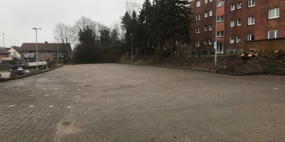 Reisemobilstellplatz - Art des Stellplatz: eigenständiger Stellplatz - Hamburg-Umland - KiK - Parkplatz Mölln 
