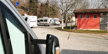 Motorhome parking space - Grauwasserentsorgung - Italy - Camper Park Visconteo