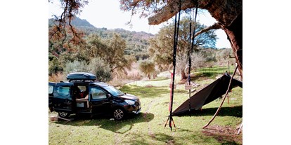 Motorhome parking space - Frischwasserversorgung - Italy - Stellplatz unter Bäumen - Mattagiana nature retreat
