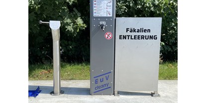 Motorhome parking space - Umgebungsschwerpunkt: Fluss - Vorpommern - Fäkalien Entleerung - Caravan & Resort Gützkow