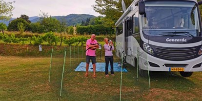 Reisemobilstellplatz - Frischwasserversorgung - Italien - Possibilita' di accogliere Camper Concorde - Area sosta la Cantina del vino Barga