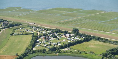 Reisemobilstellplatz - Spielplatz - Rantrum - Luftfoto Nordseecamping zum Seehund - Nordseecamping zum Seehund