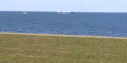 Reisemobilstellplatz - Nordseeküste - Messeplatz Cuxhaven Döse