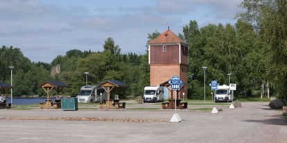 Reisemobilstellplatz - Umgebungsschwerpunkt: See - Mittelschweden - Sandaholm Restaurang & Camping