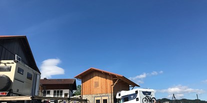 Motorhome parking space - Umgebungsschwerpunkt: Berg - Oberbayern - Beim AUER