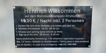 Motorhome parking space - WLAN: am ganzen Platz vorhanden - Fischland - Wohnmobilstellplatz-Stralsund