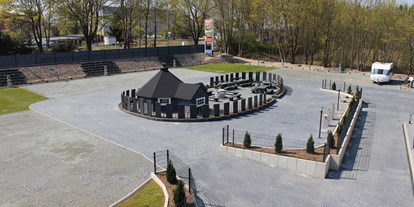 Motorhome parking space - Art des Stellplatz: bei Gewässer - Mecklenburg-Western Pomerania - Blick auf den Wohnmobilstellplatz-Stralsund - Wohnmobilstellplatz-Stralsund