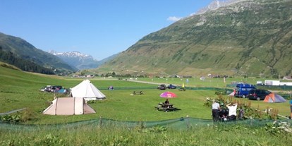 Reisemobilstellplatz - Art des Stellplatz: im Campingplatz - Schweiz - Gotthard Camping Andermatt