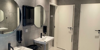Reisemobilstellplatz - Entsorgung Toilettenkassette - Dänemark - Badezimmer - Sunds SøCamp