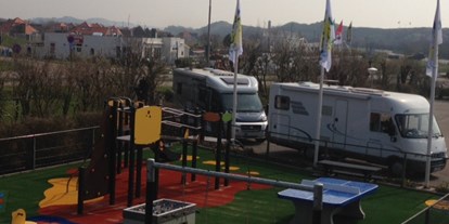 Motorhome parking space - Wohnwagen erlaubt - Netherlands - Spielplatz - Camping Janse Zoutelande