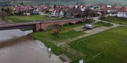 Reisemobilstellplatz - öffentliche Verkehrsmittel - Hessisch Lichtenau - Der Stellplatz bei Hochwasser - Lindewerra
