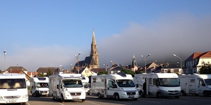 Reisemobilstellplatz - Umgebungsschwerpunkt: Stadt - Frankreich - Beschreibungstext für das Bild - Arret Camping-Car