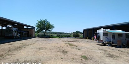 Reisemobilstellplatz - Umgebungsschwerpunkt: am Land - Spanien - Ruhiger Ort ohne Lärm, in einem alten Bauernhaus - Multiparking La Jabega