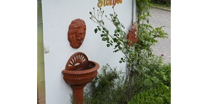 Reisemobilstellplatz - Entsorgung Toilettenkassette - Süd & West Steiermark - Südsteirisches Hügelland Wandern am 5 Elementeweg Nähe Gnas