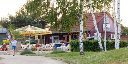 Reisemobilstellplatz - SUP Möglichkeit - Sachsen - Verleih und Bar "Seestern" - Stellplätze am SeeCamping Zittauer Gebirge