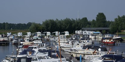 Reisemobilstellplatz - Frischwasserversorgung - Friesland - Wohnmobilstellplätze am yachthafen - Camperpark Kuikhorne