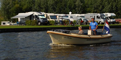 Reisemobilstellplatz - Duschen - Friesland - Wohnmobilstellplätze am Wasser - Camperpark Kuikhorne