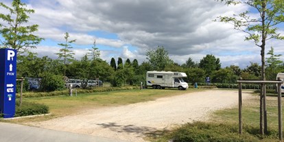 Reisemobilstellplatz - Frischwasserversorgung - Niedersachsen - Stellplatz Park der Gärten in Bad Zwischenahn/Rostrup - Stellplatz am Park der Gärten