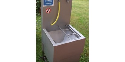 Motorhome parking space - Bademöglichkeit für Hunde - Sauerland - Ver- und Entsorgung - Wohnmobilstellplatz Mühlenkopfschanze Willingen