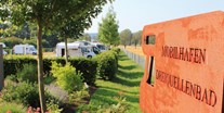Reisemobilstellplatz - Wohnwagen erlaubt - Mobilhafen Dreiquellenbad - Kur- und Feriencamping Holmernhof Dreiquellenbad