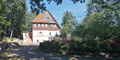 Reisemobilstellplatz - Umgebungsschwerpunkt: Stadt - Vorpommern - Ansicht Haupthaus - Strandhotel Lindequist