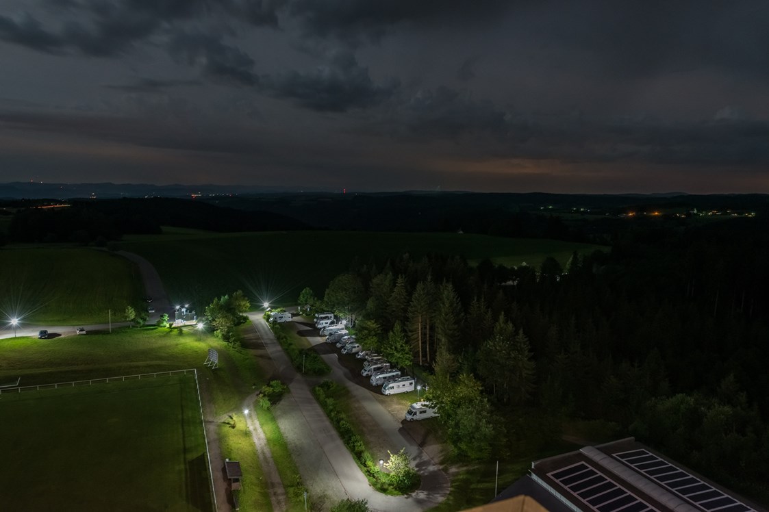 Wohnmobilstellplatz: Womo-Stellplatz bei Nacht - Natursportzentrum Höchenschwand