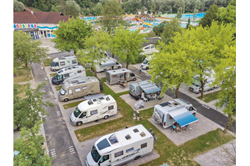 Wohnmobilstellplatz: Pitch Standard - Campingplatz Natura – Terme Olimia*****