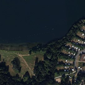 Wohnmobilstellplatz: © Google Earth und Landsat - HanseCamping Bremen
