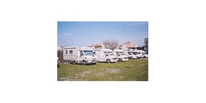 Motorhome parking space - Sicily - Quelle: http://www.garagedelleisole.it - Garage delle Isole