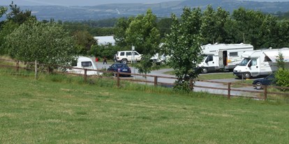 Motorhome parking space - Stromanschluss - Ireland - Homepage http://www.treegrovecamping.com - Treegrove Caravan & Camping Park