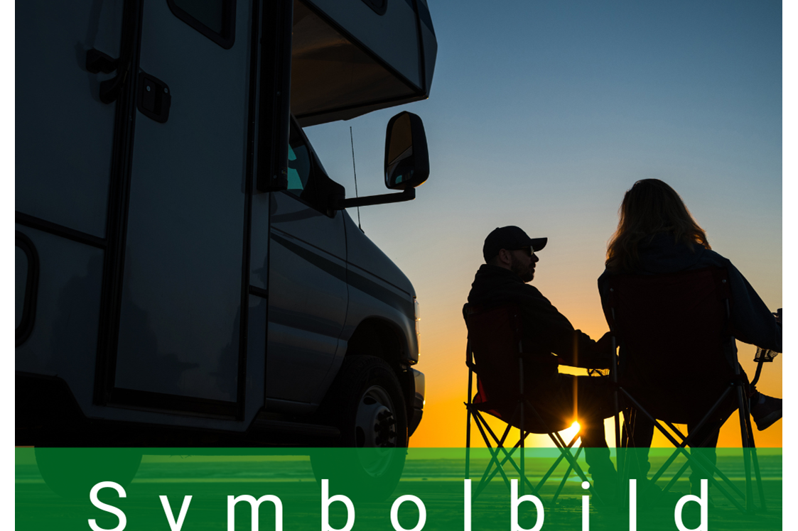 Wohnmobilstellplatz: Symbolbild - Camping, Stellplatz, Van-Life - Wohnmobilstellplätze am Aartalsee