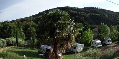 Motorhome parking space - Nyons - Domaine  Rocheville