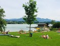 Wohnmobilstellplatz: Der traumhafte Simssee-Badestrand ist nur 5 Gehminuten entfernt - Einzelstellplatz Baierbach 