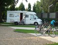 Wohnmobilstellplatz: Wohnmobilstellplatz - Camping  en Camperplaats Hitjesvijver