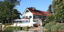Reisemobilstellplatz - Wohnwagen erlaubt - Restaurant mit Hotel am Platz - Marina Beetzsee / Wasserwanderrastplatz Brielow