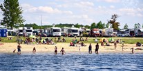 Reisemobilstellplatz - Stromanschluss - Saalburg Beach