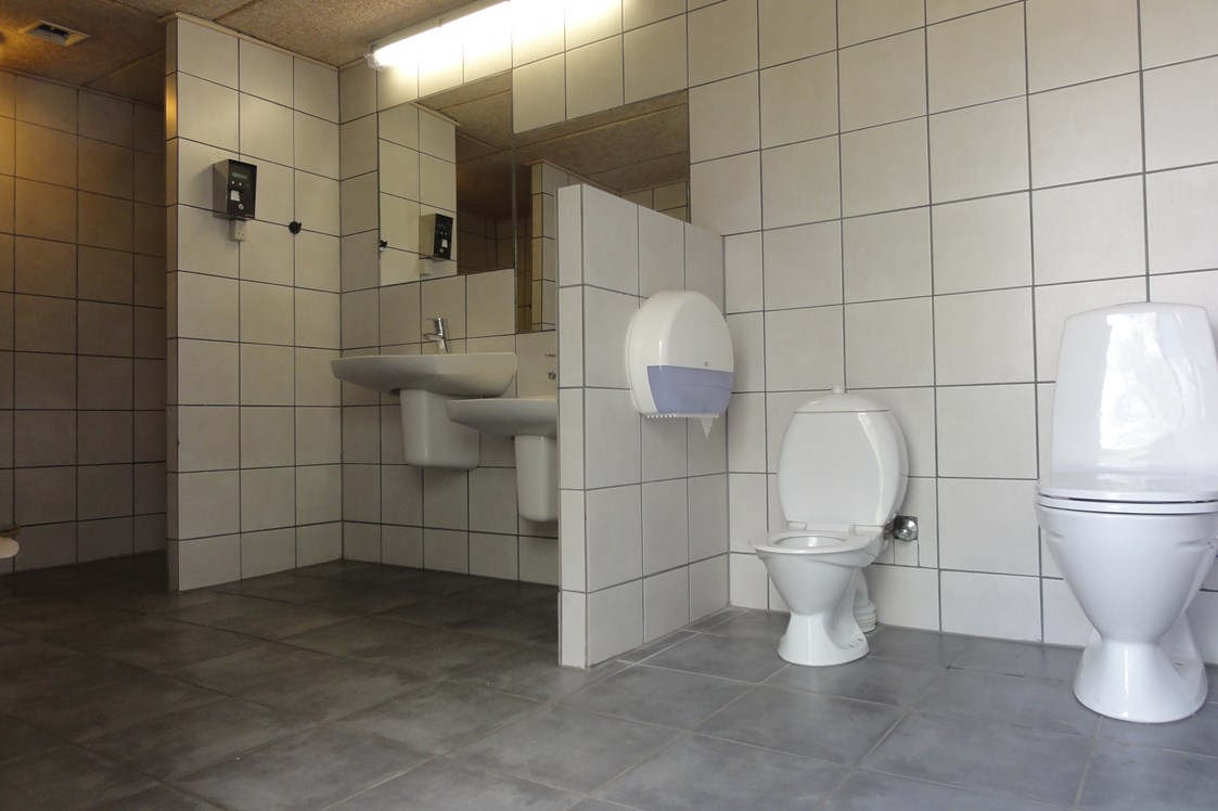 Wohnmobilstellplatz: Sehr gute sanitär.  - Stellplatz Hirtshals / Tornby Strand Camping